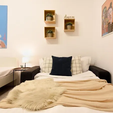 Apartmán Cozy 2-bedroom Retreat In The Heart Of History Bukurešť
