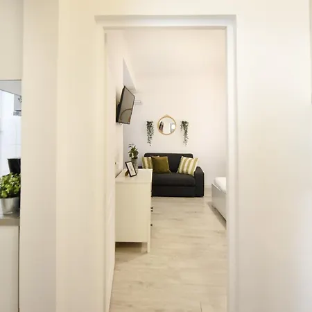 Cozy 2-bedroom Retreat In The Heart Of History Apartment Bucharest
