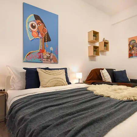 Apartment Cozy 2-bedroom Retreat In The Heart Of History