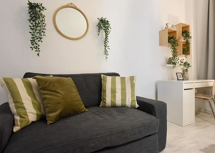 Cozy 2-bedroom Retreat In The Heart Of History Bucareste