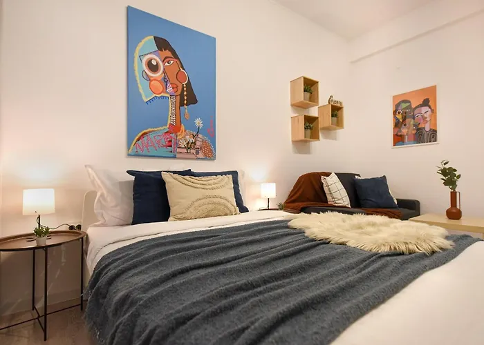 Apartamento Cozy 2-bedroom Retreat In The Heart Of History